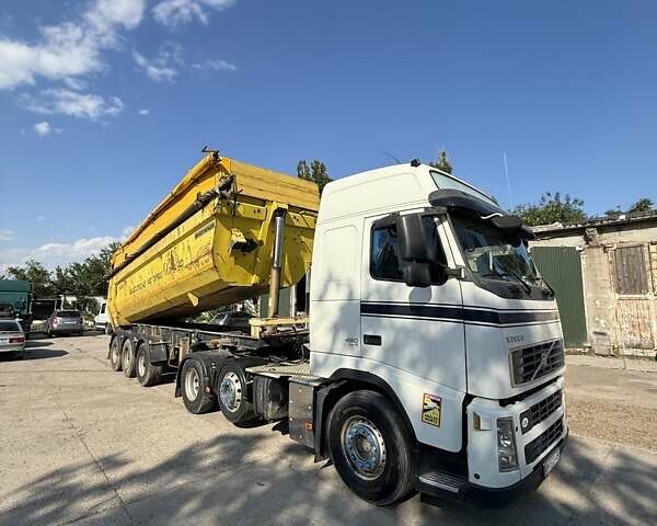 Білий Вольво FH 13, об'ємом двигуна 12.78 л та пробігом 1 тис. км за 17000 $, фото 1 на Automoto.ua