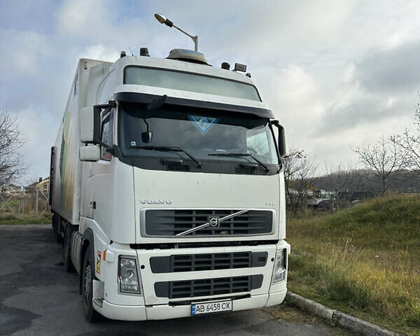 Белый Вольво FH 13, объемом двигателя 12.78 л и пробегом 1 тыс. км за 15000 $, фото 1 на Automoto.ua
