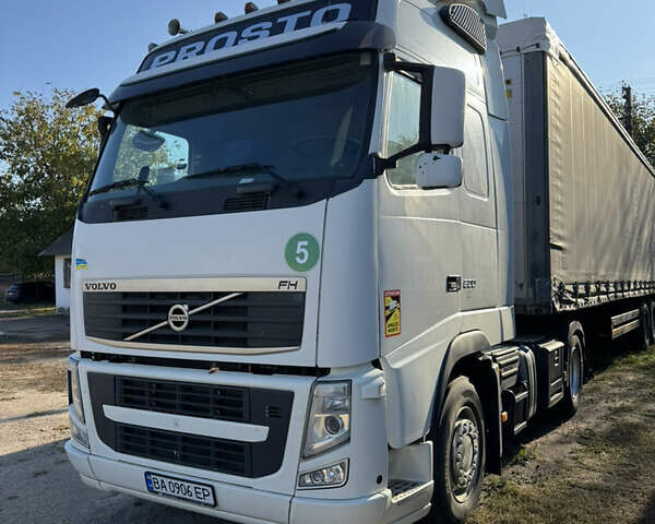 Белый Вольво FH 13, объемом двигателя 0 л и пробегом 750 тыс. км за 23500 $, фото 1 на Automoto.ua