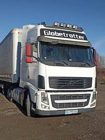 Белый Вольво FH 13, объемом двигателя 12.9 л и пробегом 200 тыс. км за 23500 $, фото 1 на Automoto.ua