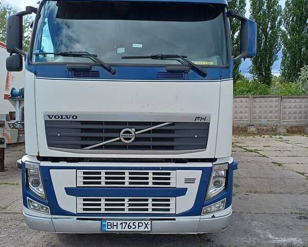 Белый Вольво FH 13, объемом двигателя 12.8 л и пробегом 1 тыс. км за 20000 $, фото 1 на Automoto.ua
