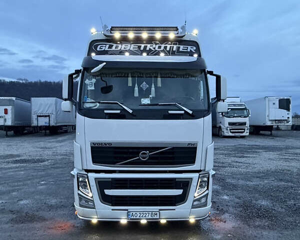 Білий Вольво FH 13, об'ємом двигуна 12.78 л та пробігом 2 тис. км за 19500 $, фото 1 на Automoto.ua