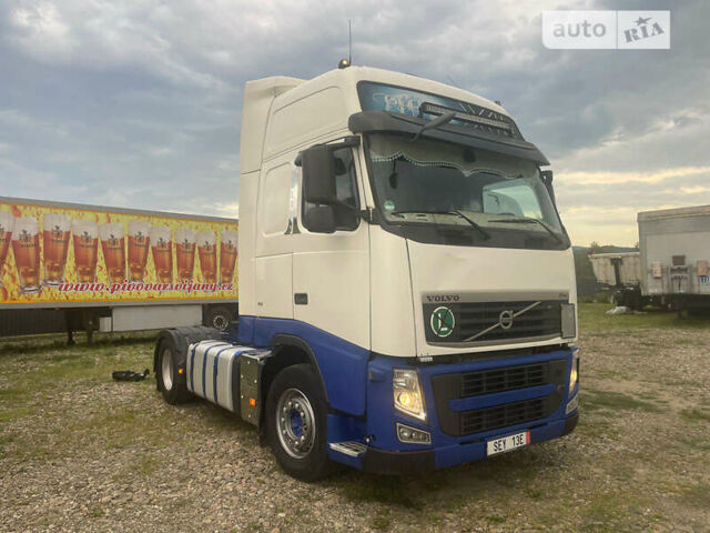 Белый Вольво FH 13, объемом двигателя 12.9 л и пробегом 60 тыс. км за 33012 $, фото 1 на Automoto.ua