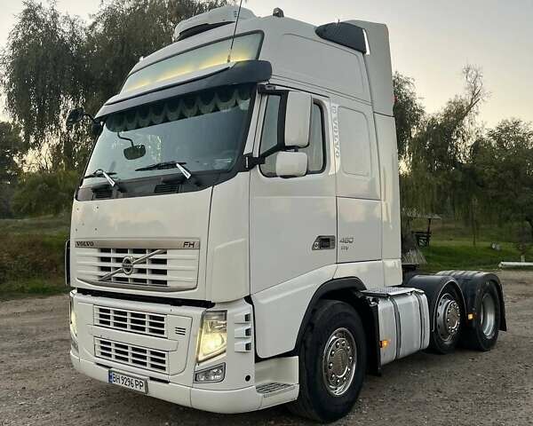 Вольво FH 13 2013 в Болграде на Automoto.ua Белый Вольво FH 13, объемом двигателя 12.78 л и пробегом 1 тыс. км за 25500 $, фото 1 на Automoto.ua
