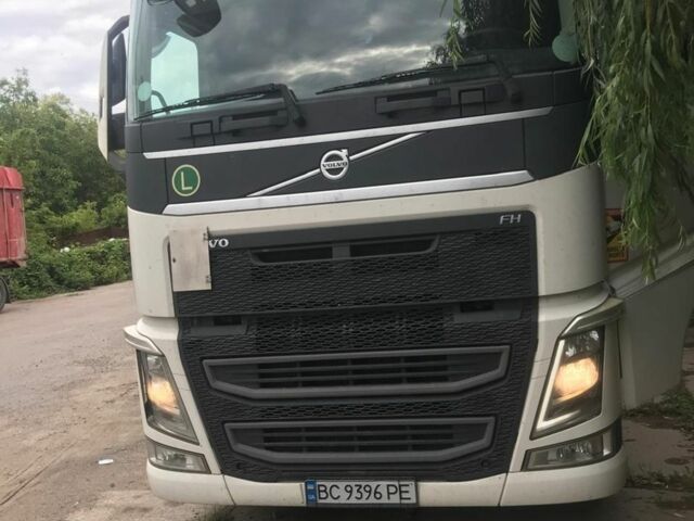 Белый Вольво FH 13, объемом двигателя 0 л и пробегом 990 тыс. км за 31000 $, фото 1 на Automoto.ua