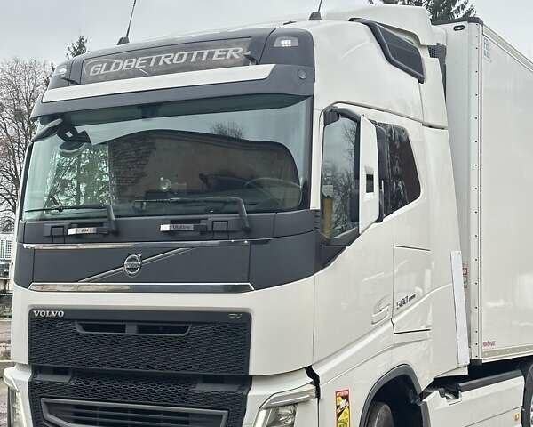 Білий Вольво FH 13, об'ємом двигуна 12 л та пробігом 1 тис. км за 35178 $, фото 1 на Automoto.ua
