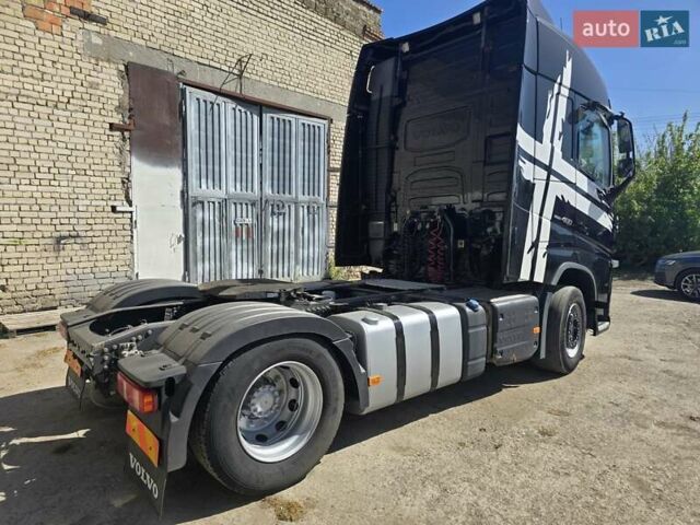 Чорний Вольво FH 13, об'ємом двигуна 0 л та пробігом 876 тис. км за 32694 $, фото 1 на Automoto.ua