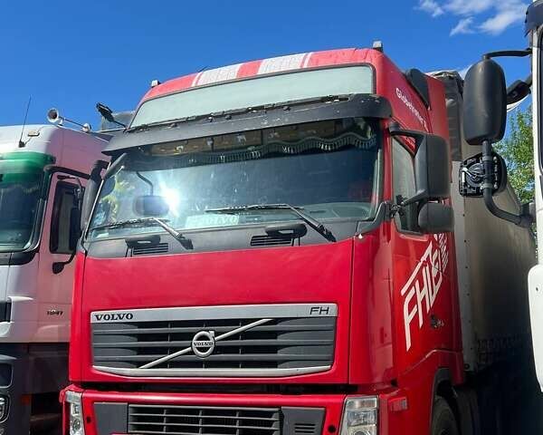 Красный Вольво FH 13, объемом двигателя 0 л и пробегом 119 тыс. км за 14500 $, фото 1 на Automoto.ua
