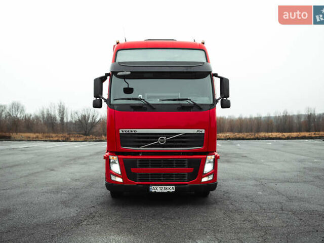 Червоний Вольво FH 13, об'ємом двигуна 12.78 л та пробігом 905 тис. км за 23500 $, фото 1 на Automoto.ua