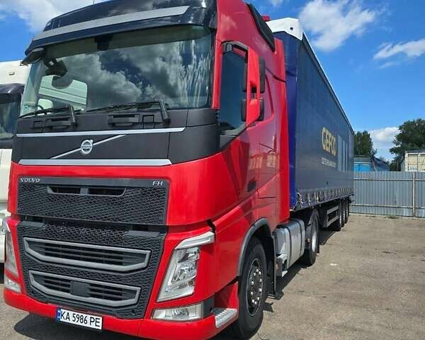 Красный Вольво FH 13, объемом двигателя 12.9 л и пробегом 710 тыс. км за 55000 $, фото 1 на Automoto.ua