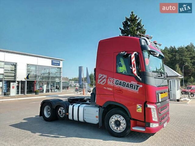 Красный Вольво FH 13, объемом двигателя 12.9 л и пробегом 516 тыс. км за 61331 $, фото 1 на Automoto.ua