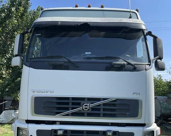 Вольво FH 13, объемом двигателя 0 л и пробегом 1 тыс. км за 5000 $, фото 1 на Automoto.ua