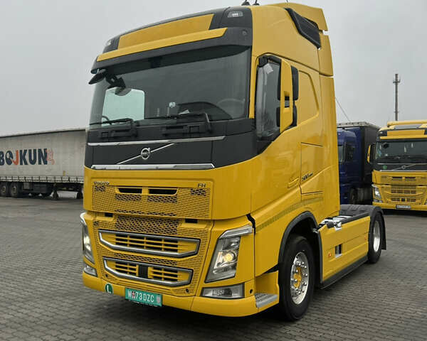 Вольво FH 13, об'ємом двигуна 12.9 л та пробігом 990 тис. км за 35500 $, фото 1 на Automoto.ua