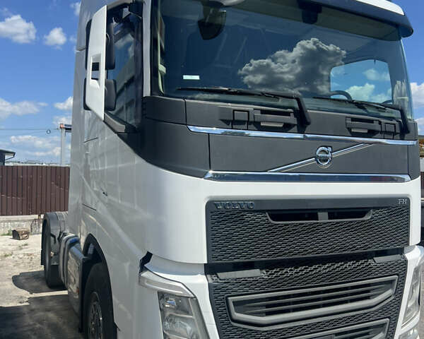 Вольво FH 13, объемом двигателя 0 л и пробегом 990 тыс. км за 31000 $, фото 1 на Automoto.ua