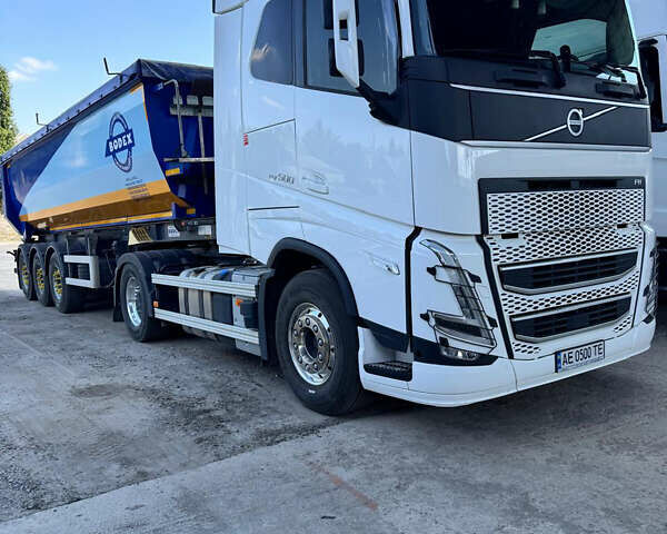 Вольво FH 13, объемом двигателя 0 л и пробегом 400 тыс. км за 99000 $, фото 1 на Automoto.ua