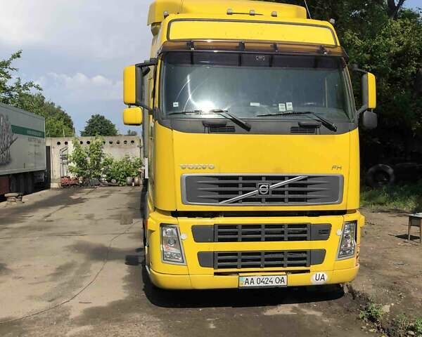 Вольво FH 13 2006 в Киеве на Automoto.ua Желтый Вольво FH 13, объемом двигателя 12.78 л и пробегом 1 тыс. км за 10500 $, фото 1 на Automoto.ua