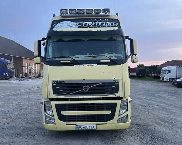 Желтый Вольво FH 13, объемом двигателя 0 л и пробегом 100 тыс. км за 14700 $, фото 1 на Automoto.ua