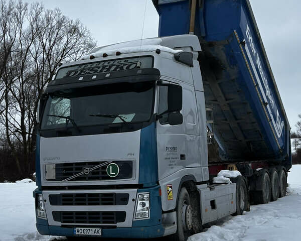 Серый Вольво FH 13, объемом двигателя 12.9 л и пробегом 2 тыс. км за 12500 $, фото 1 на Automoto.ua