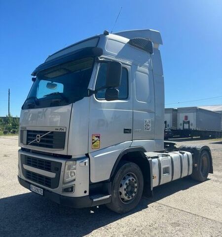 Серый Вольво FH 13, объемом двигателя 12.78 л и пробегом 970 тыс. км за 19900 $, фото 1 на Automoto.ua