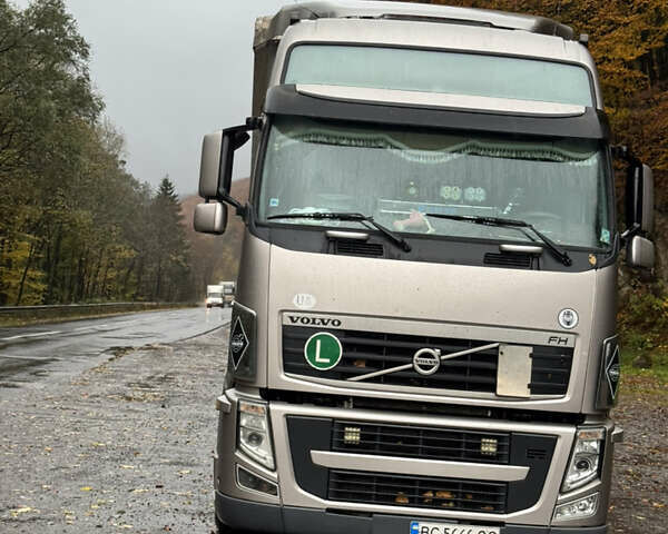 Сірий Вольво FH 13, об'ємом двигуна 12.78 л та пробігом 1000 тис. км за 10000 $, фото 1 на Automoto.ua