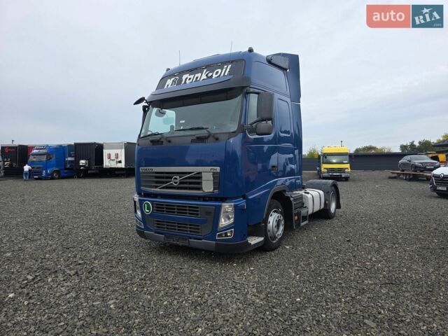Синий Вольво FH 13, объемом двигателя 12.7 л и пробегом 2 тыс. км за 15900 $, фото 1 на Automoto.ua