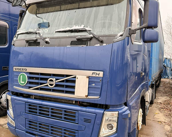 Синий Вольво FH 13, объемом двигателя 12.9 л и пробегом 1 тыс. км за 16500 $, фото 1 на Automoto.ua