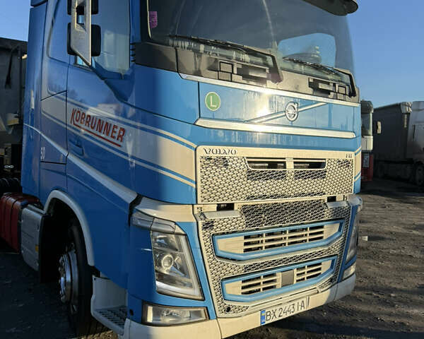 Синий Вольво FH 13, объемом двигателя 12.78 л и пробегом 1 тыс. км за 31000 $, фото 1 на Automoto.ua