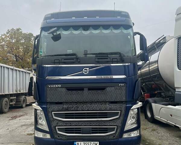 Синий Вольво FH 13, объемом двигателя 12.78 л и пробегом 952 тыс. км за 34000 $, фото 1 на Automoto.ua