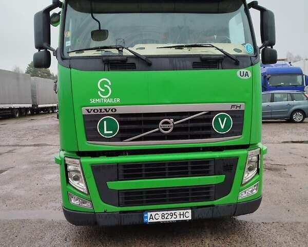 Зелений Вольво FH 13, об'ємом двигуна 12.78 л та пробігом 130 тис. км за 25500 $, фото 1 на Automoto.ua
