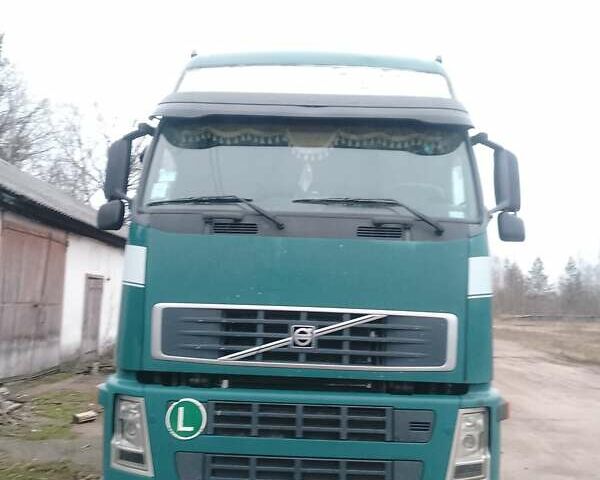 Зелений Вольво FH 13, об'ємом двигуна 12.78 л та пробігом 125 тис. км за 15000 $, фото 1 на Automoto.ua