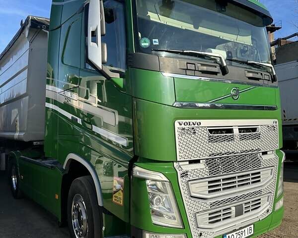 Зелений Вольво FH 13, об'ємом двигуна 12.8 л та пробігом 980 тис. км за 39500 $, фото 1 на Automoto.ua