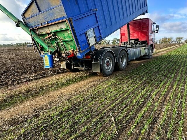 Белый Вольво ФХ, объемом двигателя 12.1 л и пробегом 0 тыс. км за 25000 $, фото 1 на Automoto.ua