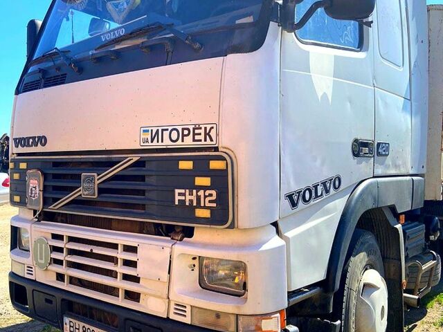 Белый Вольво ФХ, объемом двигателя 12.1 л и пробегом 650 тыс. км за 13500 $, фото 1 на Automoto.ua