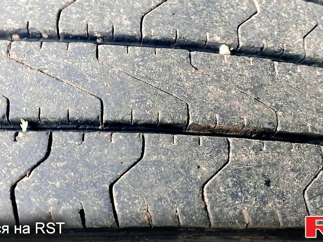 Зеленый Вольво ФХ, объемом двигателя 12.1 л и пробегом 1000 тыс. км за 6000 $, фото 1 на Automoto.ua