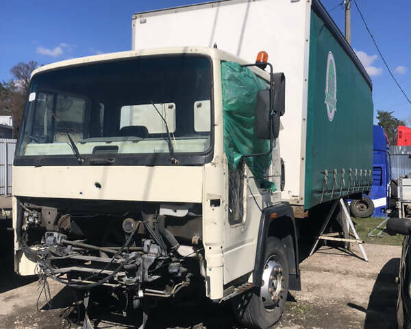 Белый Вольво FL 6, объемом двигателя 5.48 л и пробегом 668 тыс. км за 6900 $, фото 1 на Automoto.ua