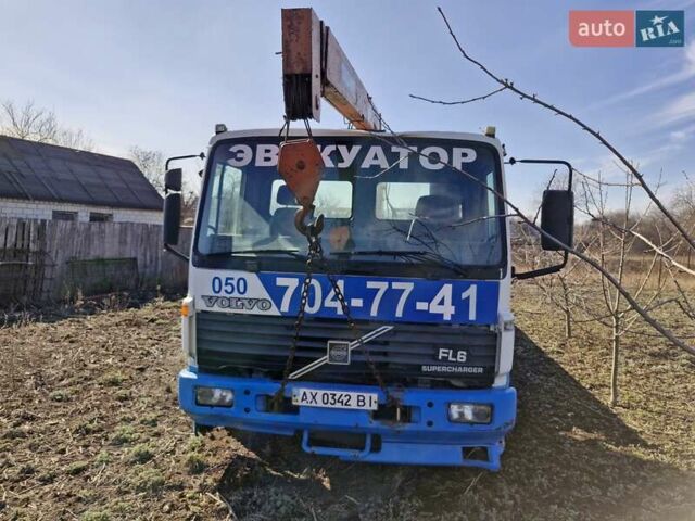 Белый Вольво FL 6, объемом двигателя 0 л и пробегом 0 тыс. км за 18000 $, фото 1 на Automoto.ua