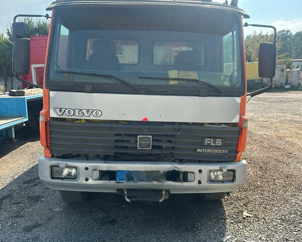 Вольво FL 6, объемом двигателя 0 л и пробегом 100 тыс. км за 7000 $, фото 1 на Automoto.ua