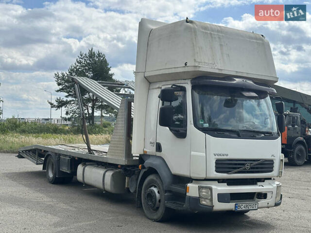 Белый Вольво FL 7, объемом двигателя 7.2 л и пробегом 887 тыс. км за 22000 $, фото 1 на Automoto.ua