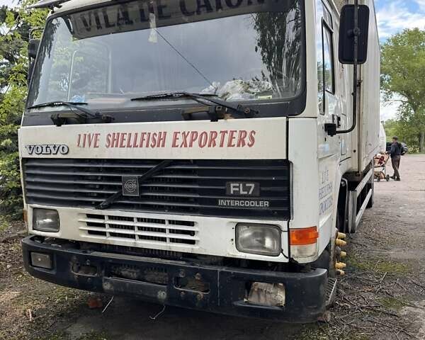 Вольво FL 7, объемом двигателя 0 л и пробегом 400 тыс. км за 7000 $, фото 1 на Automoto.ua