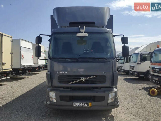 Сірий Вольво FL 7, об'ємом двигуна 7.1 л та пробігом 486 тис. км за 29900 $, фото 1 на Automoto.ua