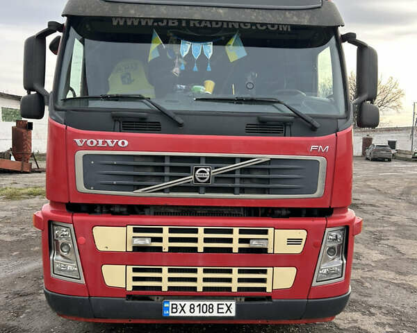 Червоний Вольво FM 11, об'ємом двигуна 10.8 л та пробігом 826 тис. км за 11900 $, фото 1 на Automoto.ua