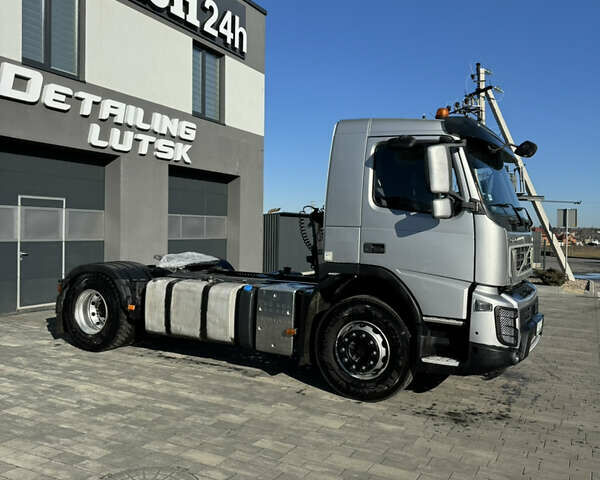 Серый Вольво ФМ 12, объемом двигателя 10.8 л и пробегом 400 тыс. км за 23500 $, фото 1 на Automoto.ua