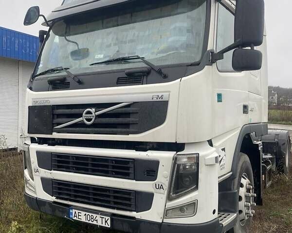 Білий Вольво FM 13, об'ємом двигуна 12.8 л та пробігом 855 тис. км за 11990 $, фото 1 на Automoto.ua