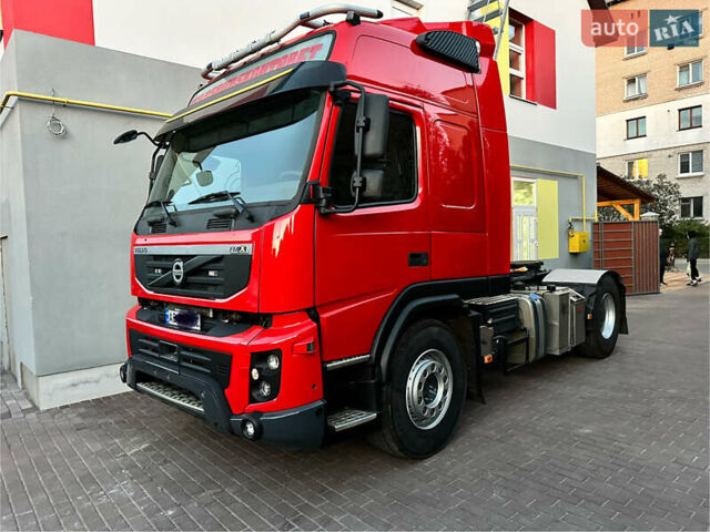 Красный Вольво FM 13, объемом двигателя 10.84 л и пробегом 900 тыс. км за 19999 $, фото 1 на Automoto.ua