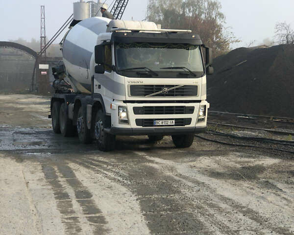 Білий Вольво FM 9, об'ємом двигуна 9.4 л та пробігом 366 тис. км за 47000 $, фото 1 на Automoto.ua