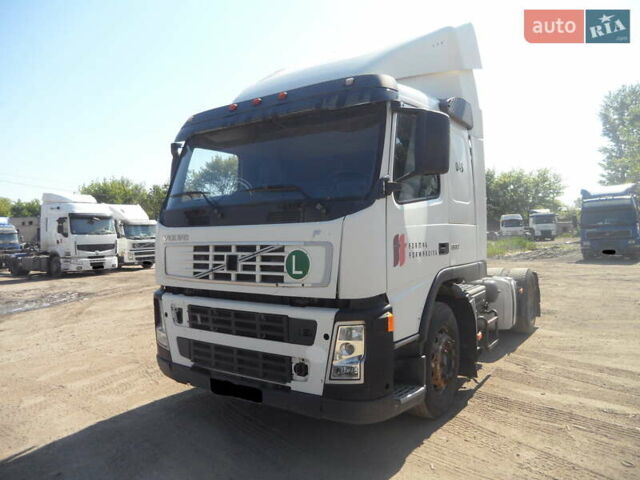Белый Вольво FM 9, объемом двигателя 0 л и пробегом 917 тыс. км за 7700 $, фото 1 на Automoto.ua
