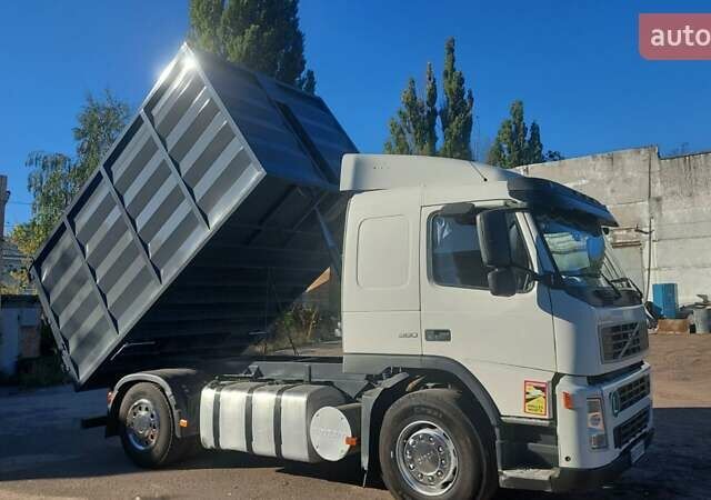 Белый Вольво FM 9, объемом двигателя 9.37 л и пробегом 1 тыс. км за 20900 $, фото 1 на Automoto.ua