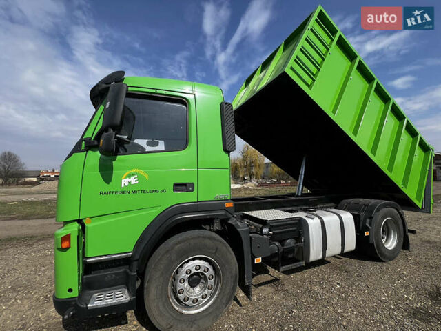 Зелений Вольво FM 9, об'ємом двигуна 10.85 л та пробігом 350 тис. км за 38500 $, фото 1 на Automoto.ua