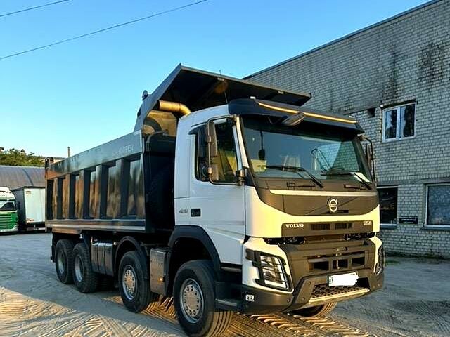 Сірий Вольво FM, об'ємом двигуна 12.8 л та пробігом 180 тис. км за 137000 $, фото 1 на Automoto.ua