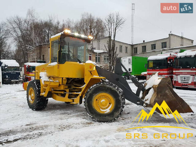 Желтый Вольво L 120F, объемом двигателя 0 л и пробегом 10 тыс. км за 29500 $, фото 1 на Automoto.ua